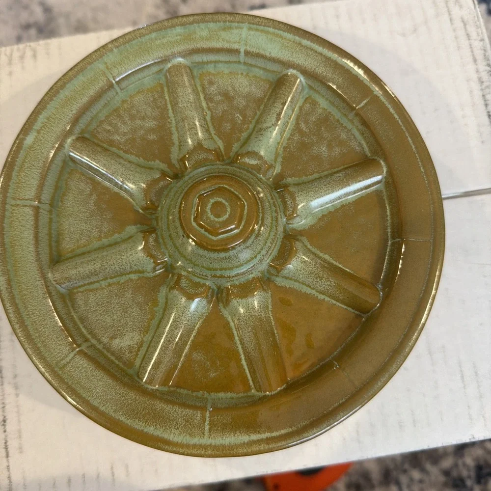 Vtg Frankoma Pottery Wagon Wheel Wall Pocket Vase‎ Prairie Green/brown